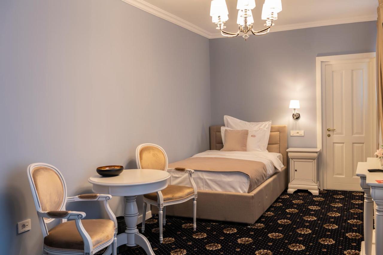 Sir Luxury Boutique Hotel Brăila Exterior foto