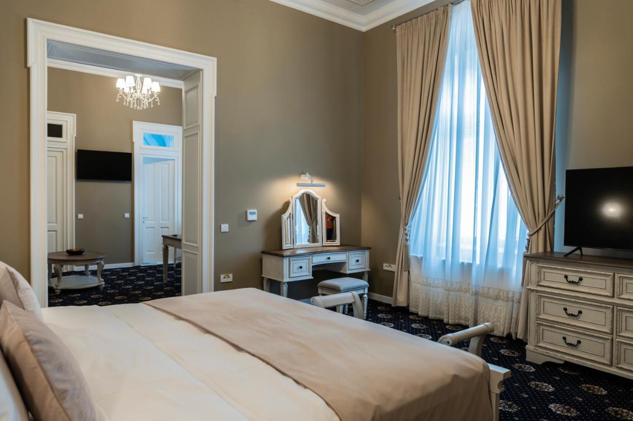 Sir Luxury Boutique Hotel Brăila Exterior foto