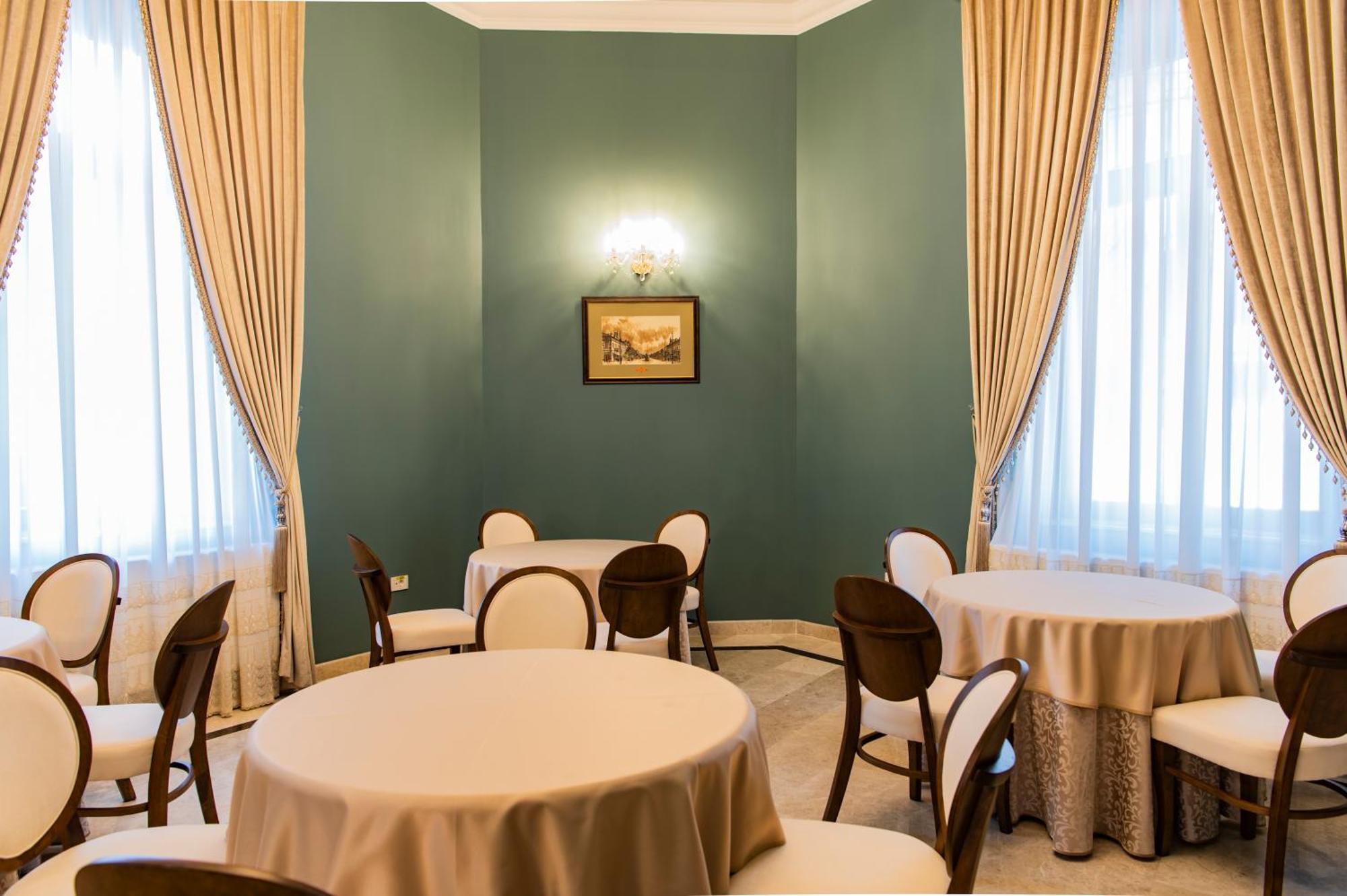 Sir Luxury Boutique Hotel Brăila Exterior foto