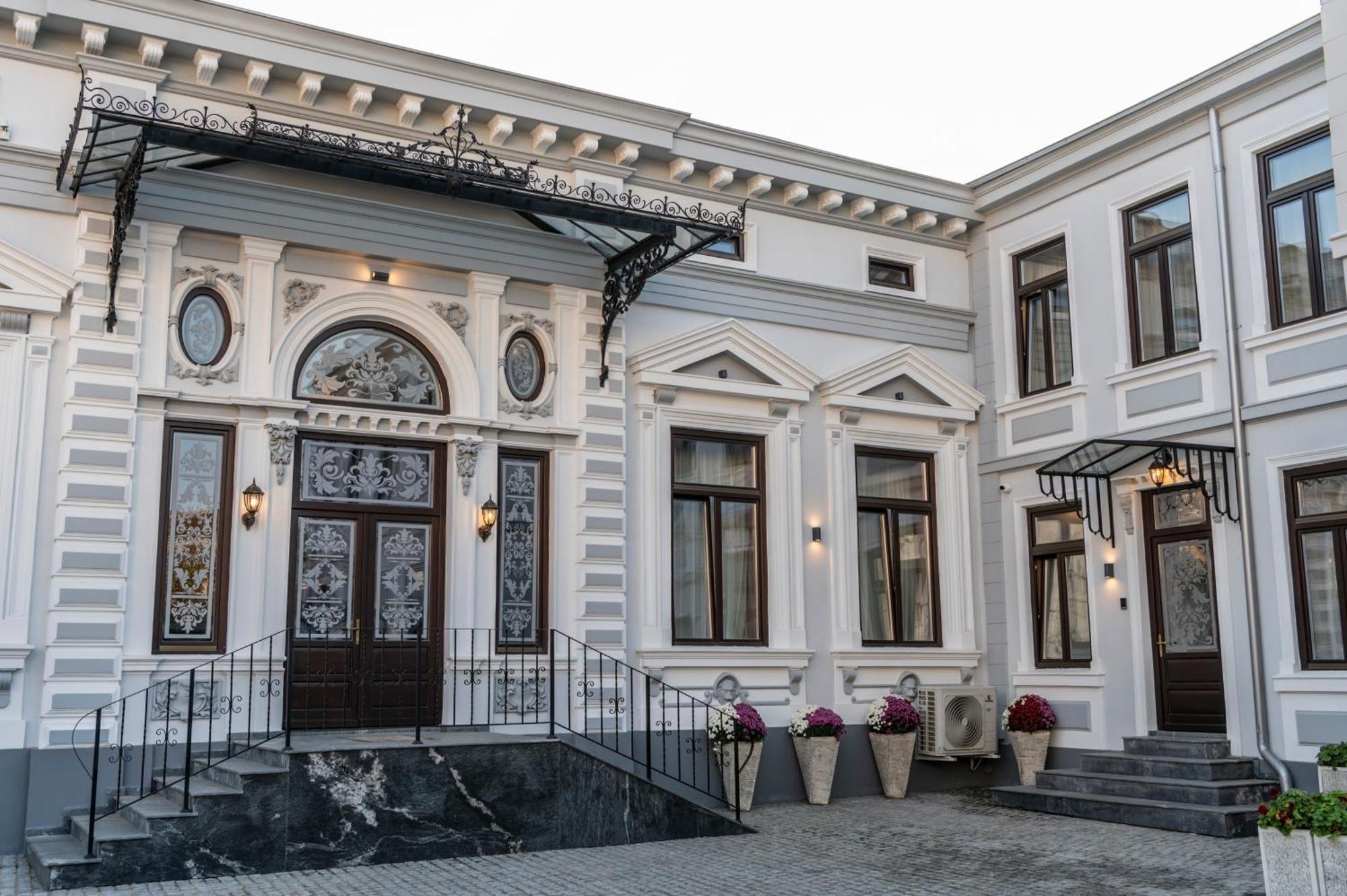 Sir Luxury Boutique Hotel Brăila Exterior foto