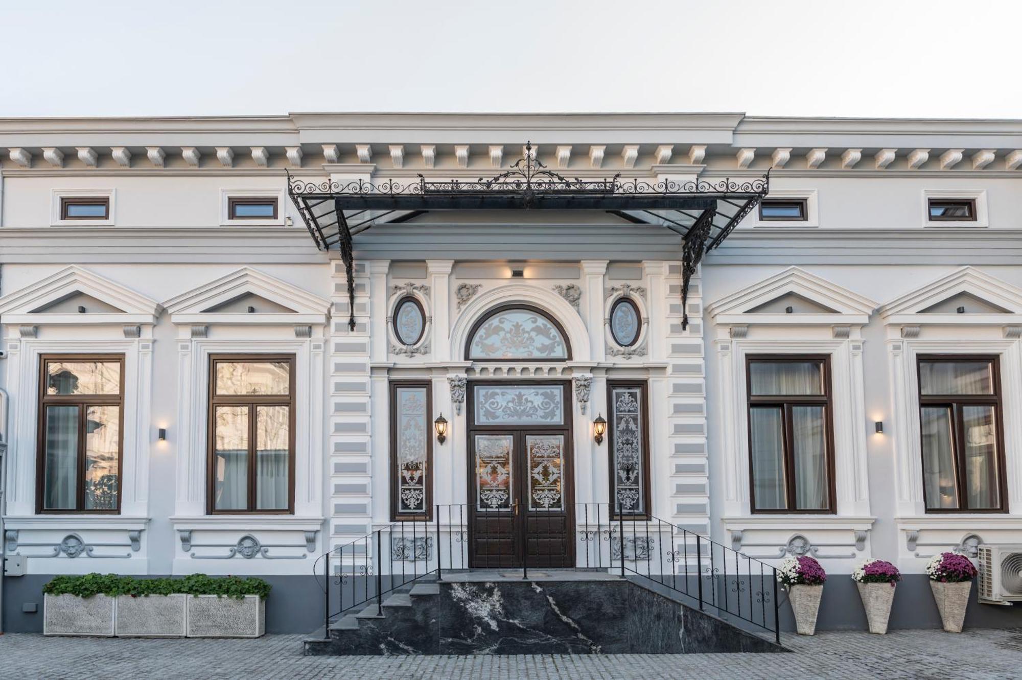 Sir Luxury Boutique Hotel Brăila Exterior foto