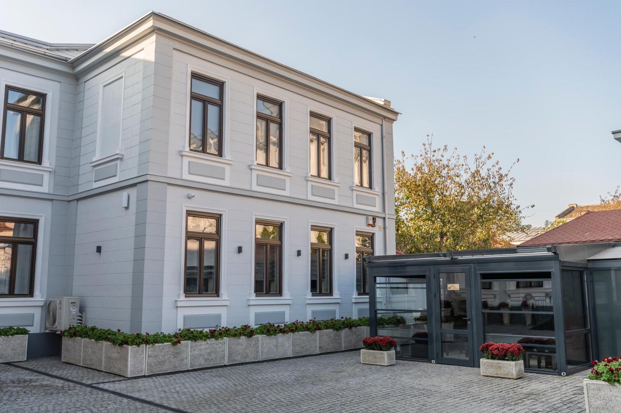 Sir Luxury Boutique Hotel Brăila Exterior foto